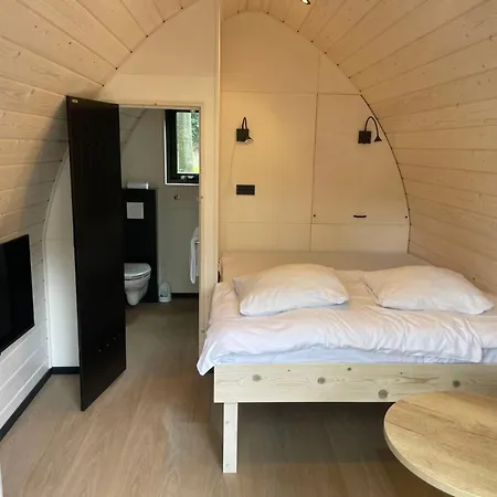 Boslodges Veluwe * נונספייט